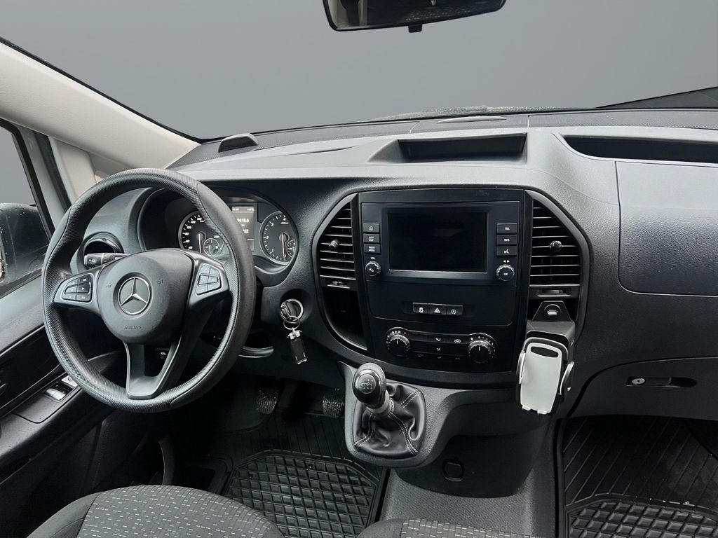 Mercedes-Benz Vito 2023