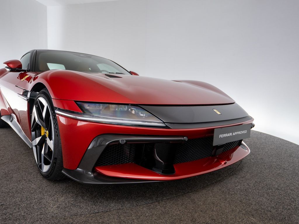 Ferrari 12Cilindri 2025