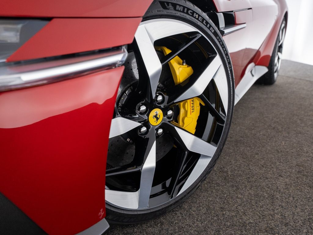 Ferrari 12Cilindri 2025