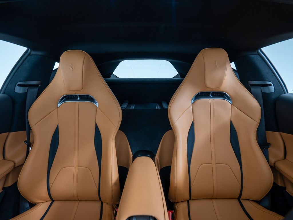 Ferrari 12Cilindri 2025