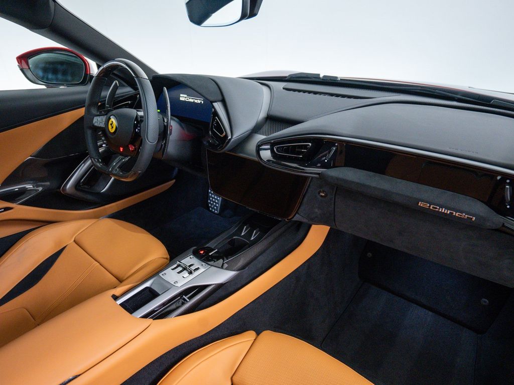 Ferrari 12Cilindri 2025