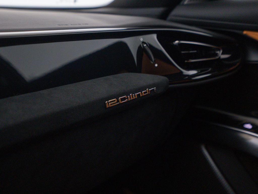 Ferrari 12Cilindri 2025