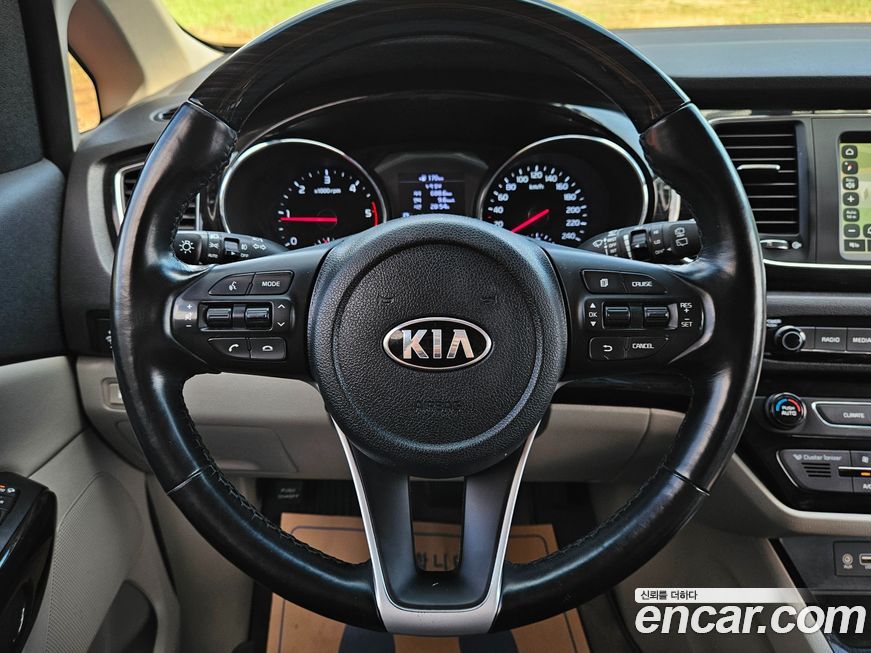 Kia Canival 2019