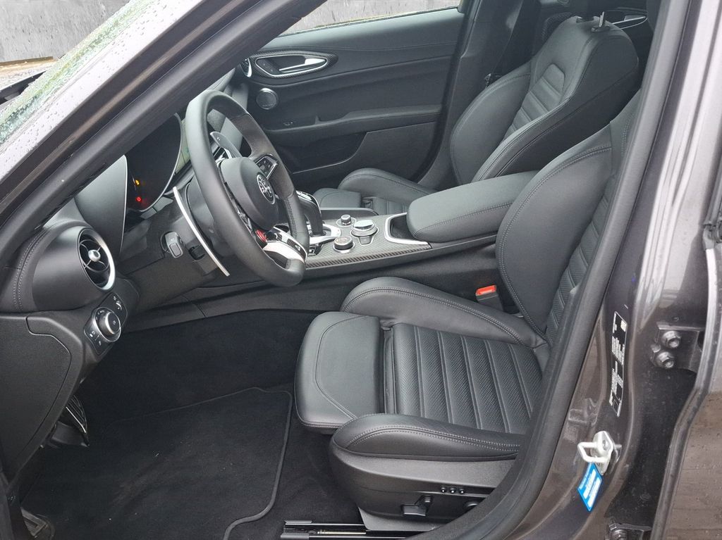 Alfa Romeo Giulia 2024