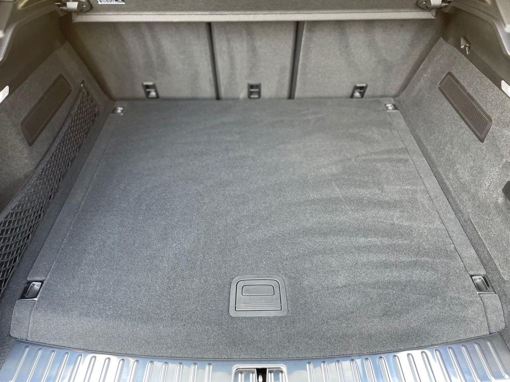 Porsche Cayenne 2025