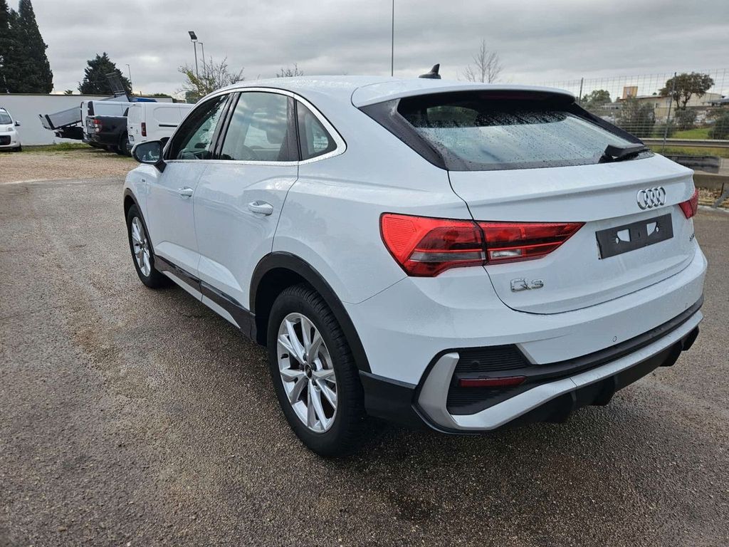 Audi Q3 2021