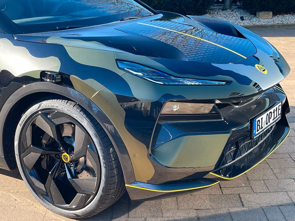 Lotus Eletre 2024