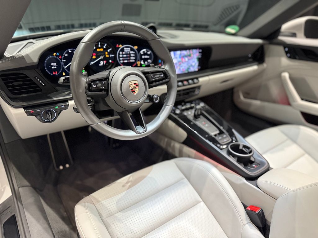 Porsche 992 2023