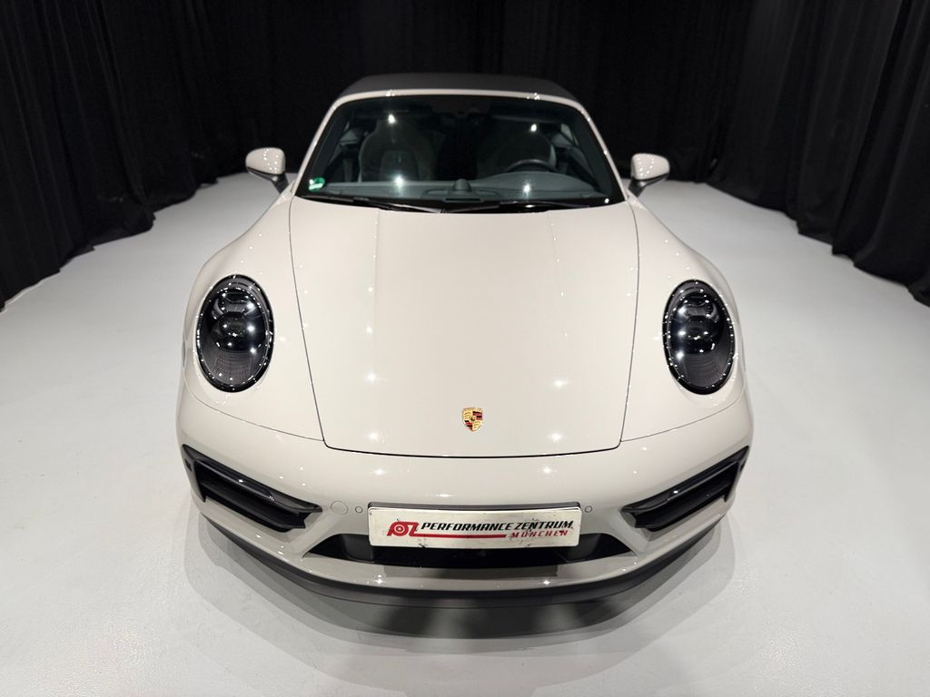 Porsche 992 2023