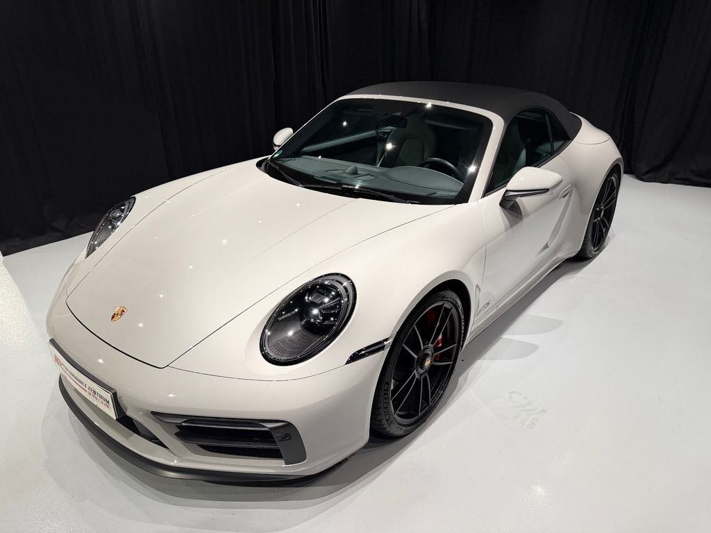 Porsche 992 2023