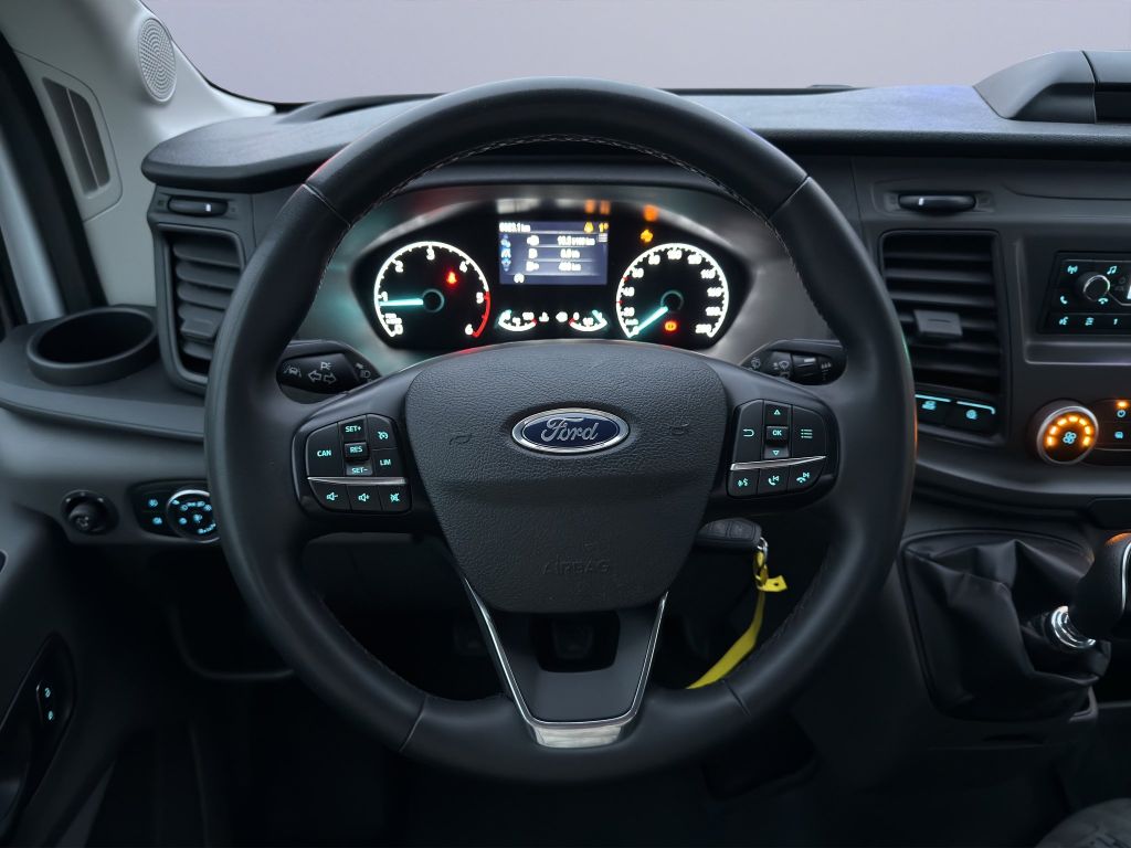 Ford Transit 2023
