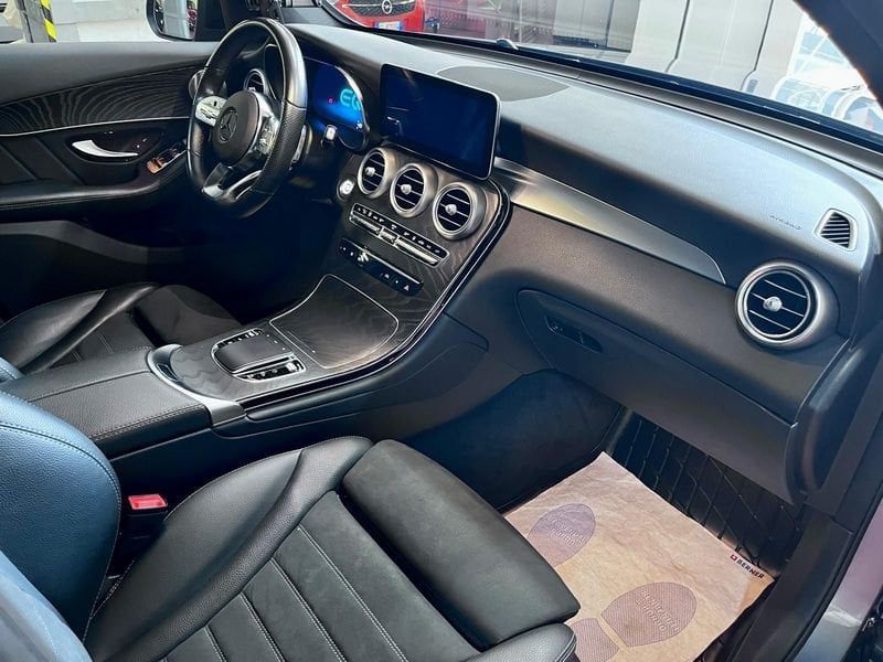 Mercedes-Benz GLC 300 2021