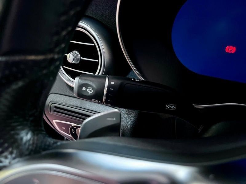 Mercedes-Benz GLC 300 2021