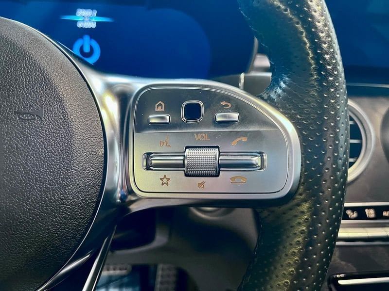 Mercedes-Benz GLC 300 2021