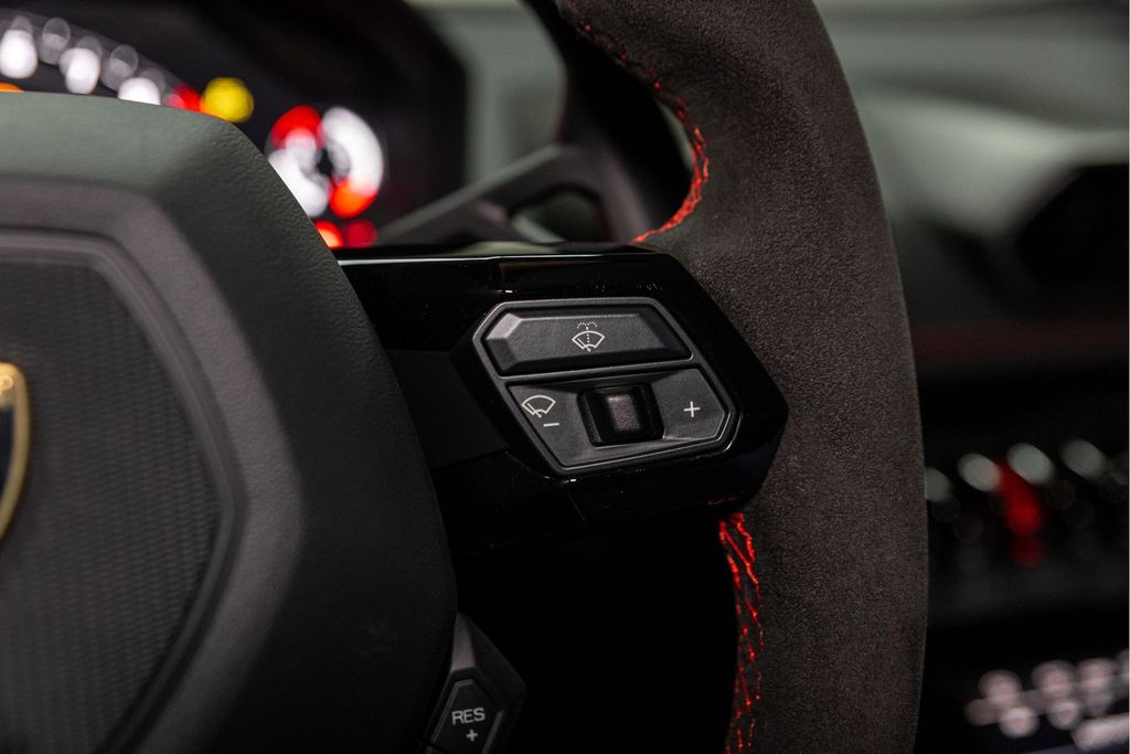 Lamborghini Huracán 2025