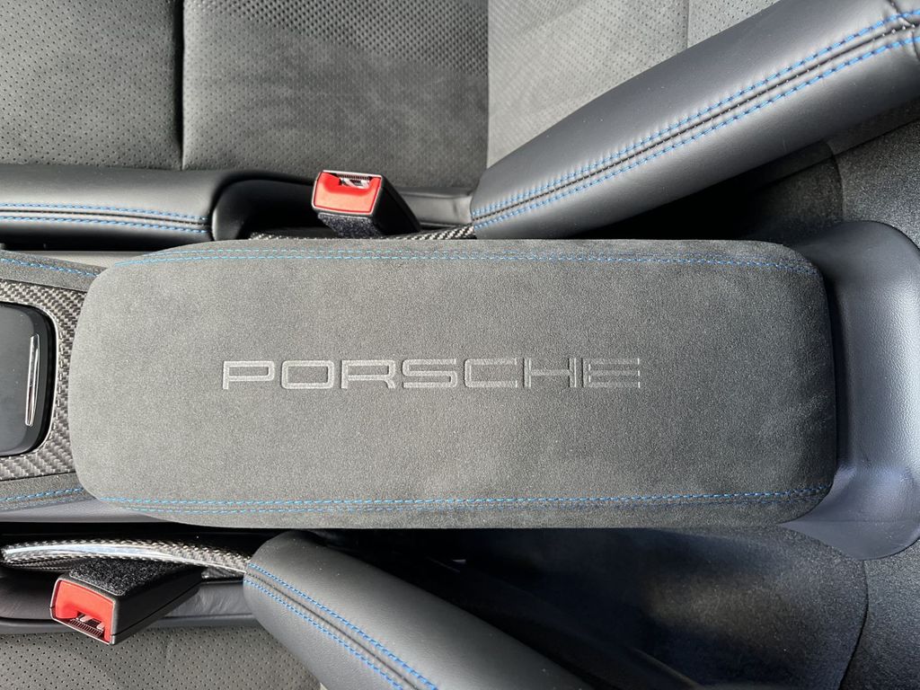 Porsche Boxster 2025