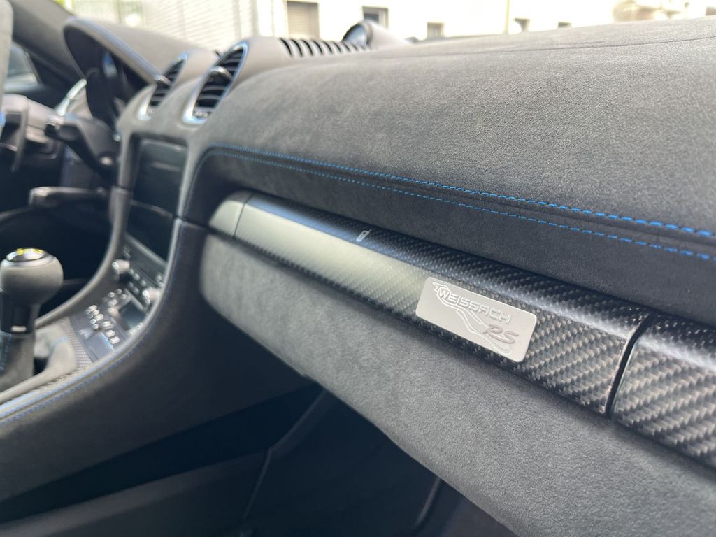 Porsche Boxster 2025