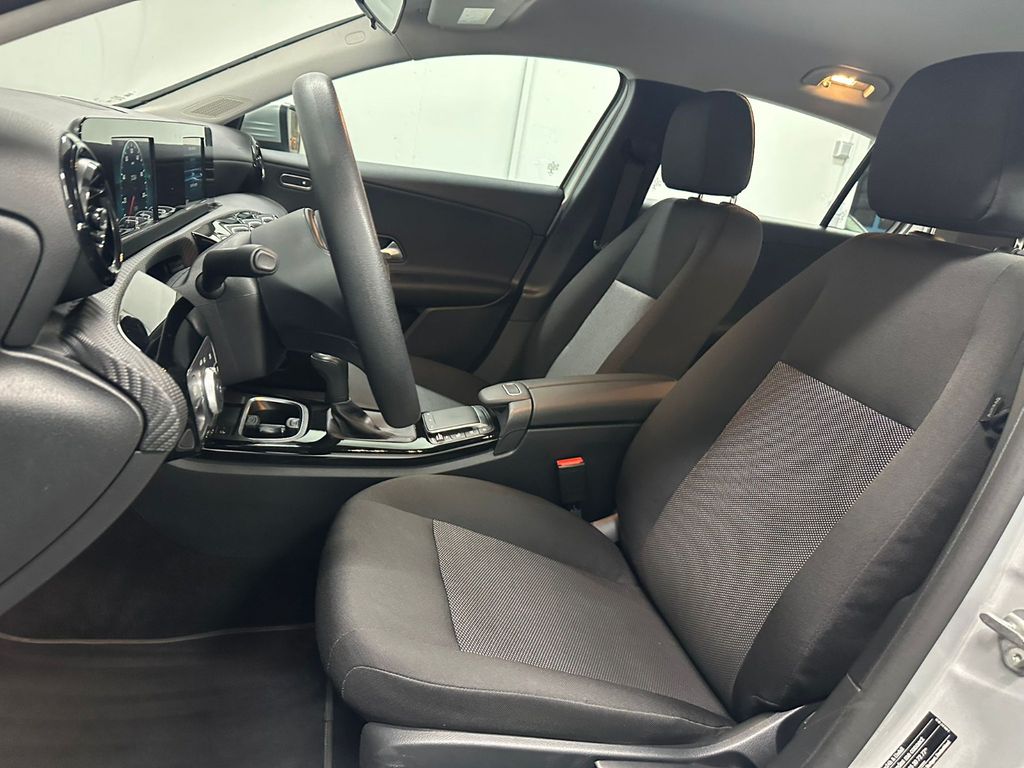 Mercedes-Benz A 200 2022