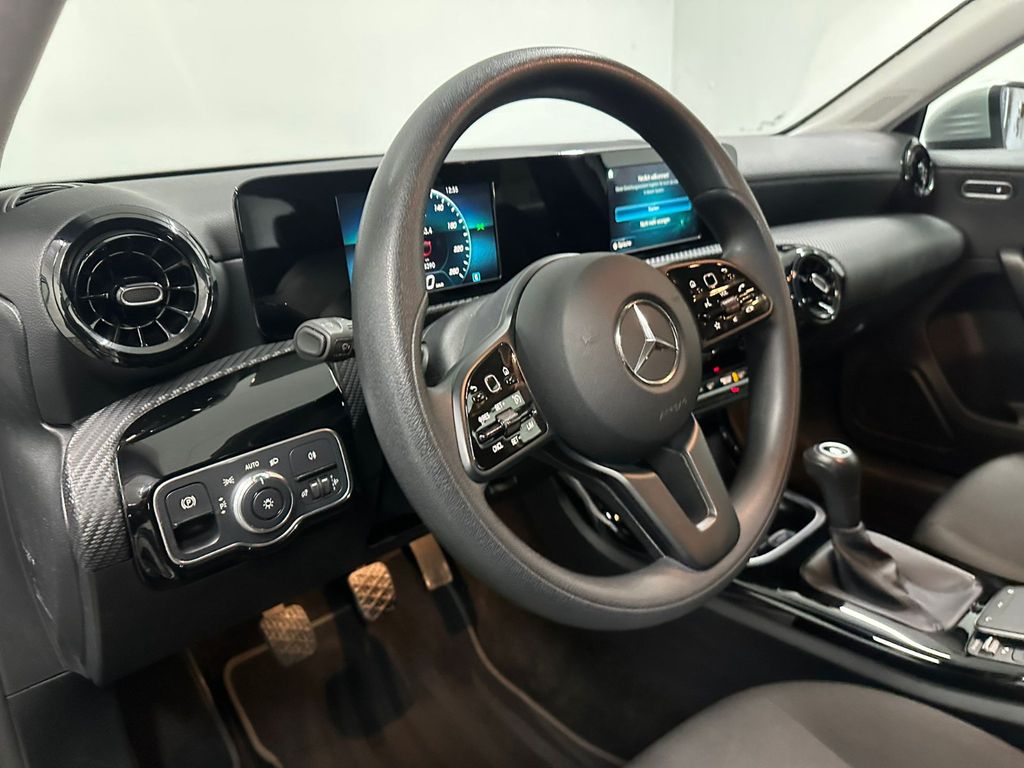 Mercedes-Benz A 200 2022
