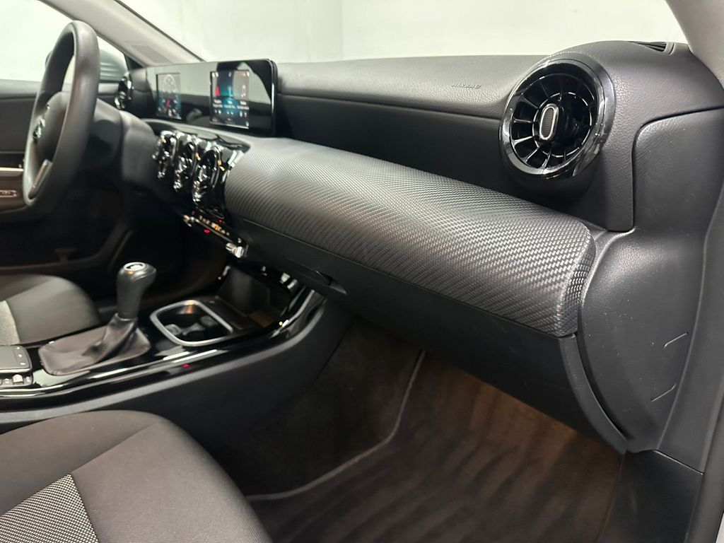 Mercedes-Benz A 200 2022