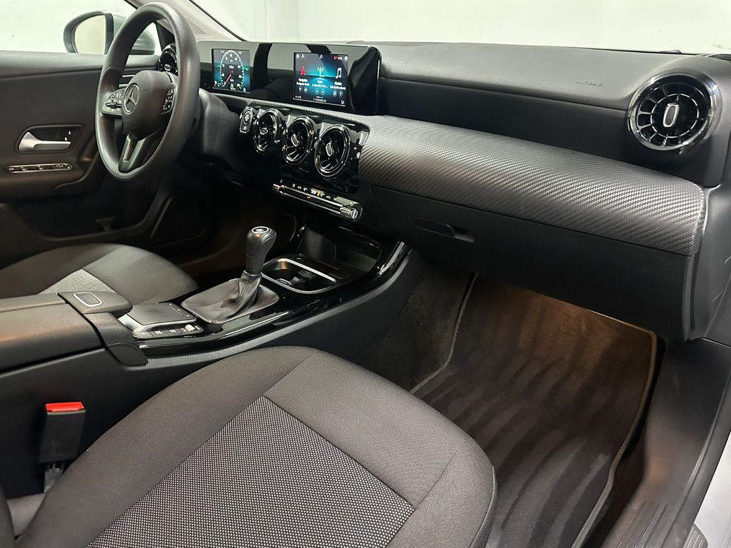 Mercedes-Benz A 200 2022