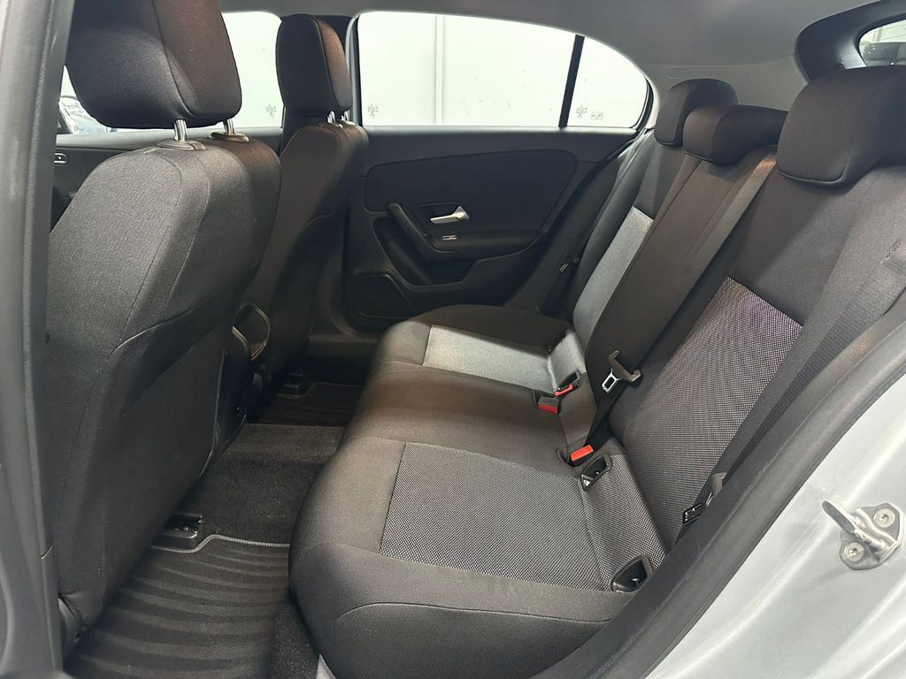 Mercedes-Benz A 200 2022