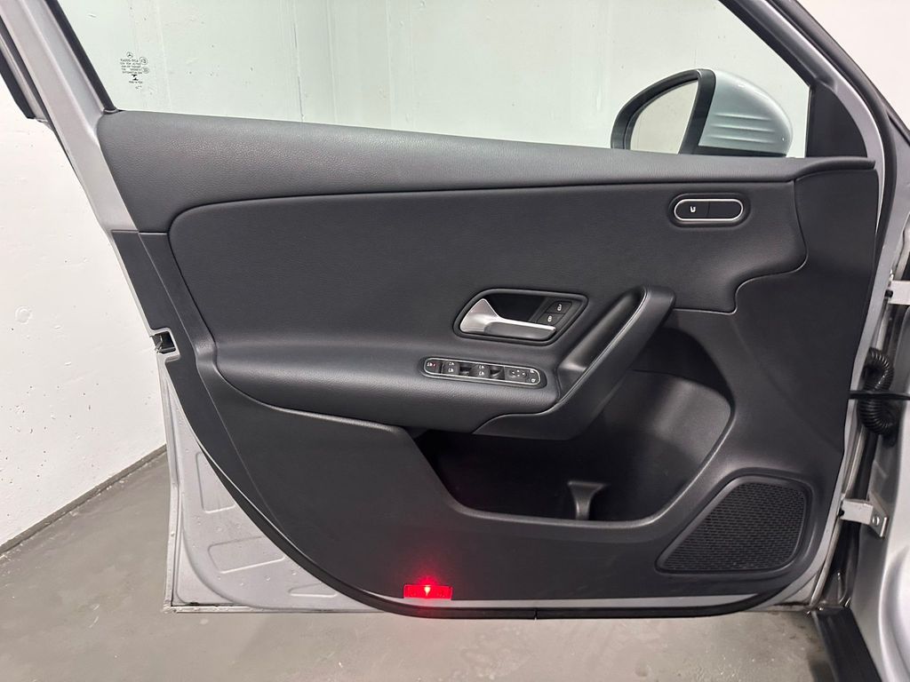 Mercedes-Benz A 200 2022