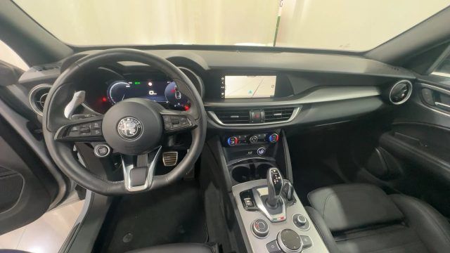 Alfa Romeo Stelvio 2024