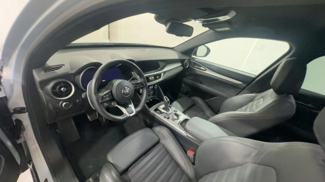 Alfa Romeo Stelvio 2024