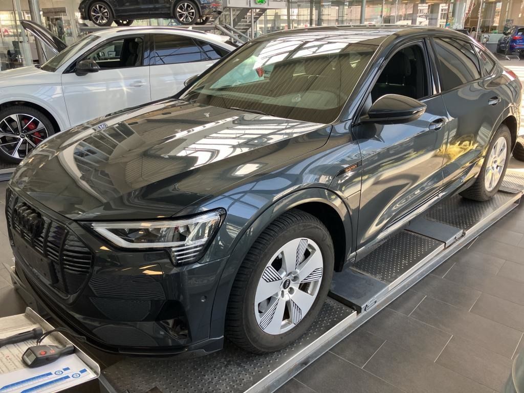 Audi e-tron 2022
