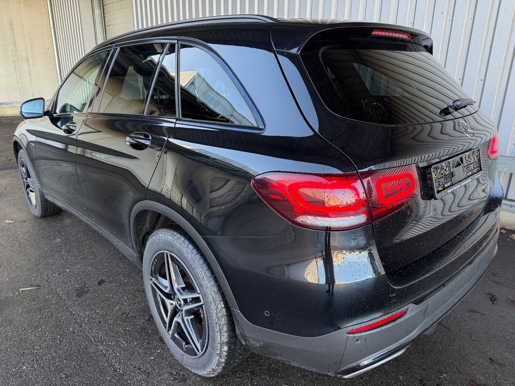 Mercedes-Benz GLC 300 2021