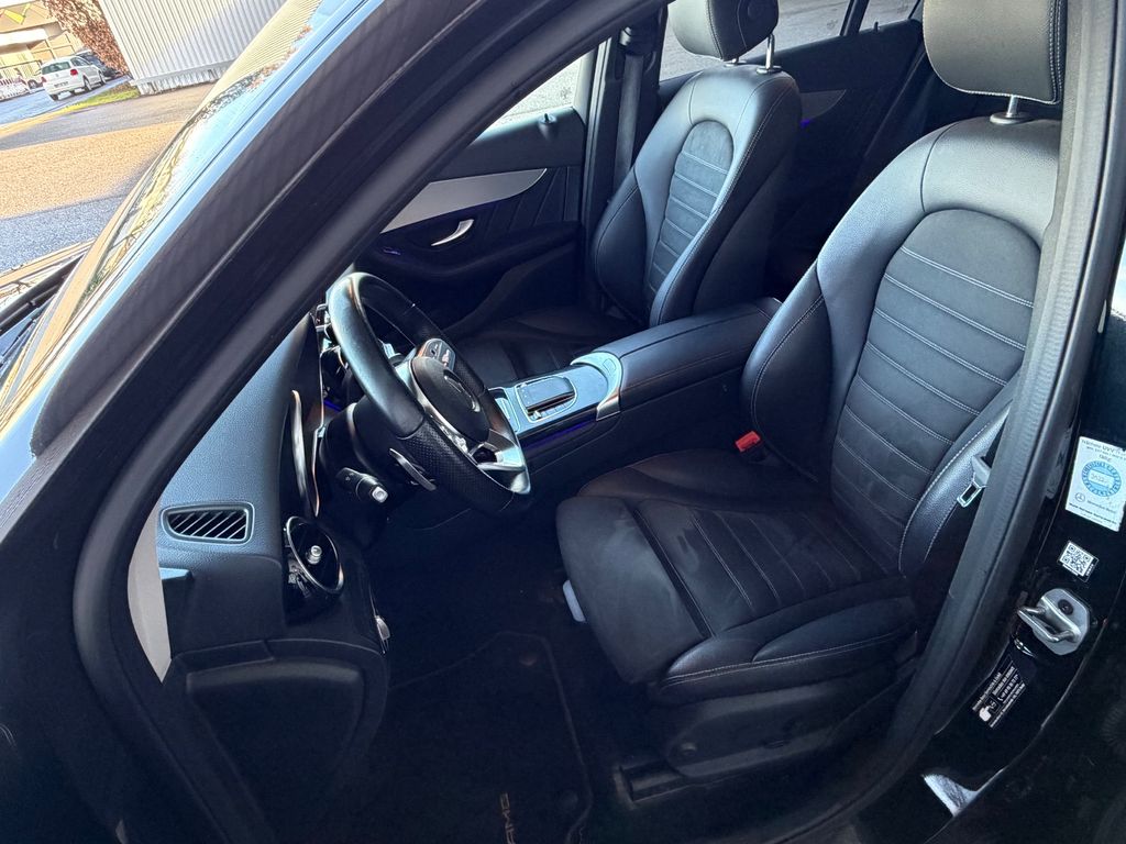 Mercedes-Benz GLC 300 2021