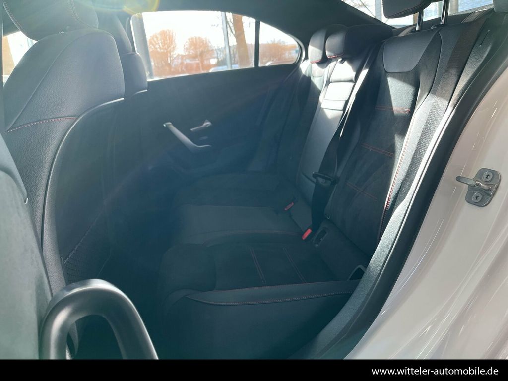 Mercedes-Benz A 220 2024