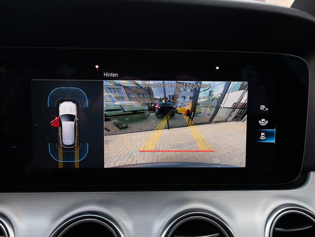 Mercedes-Benz E 300 2022