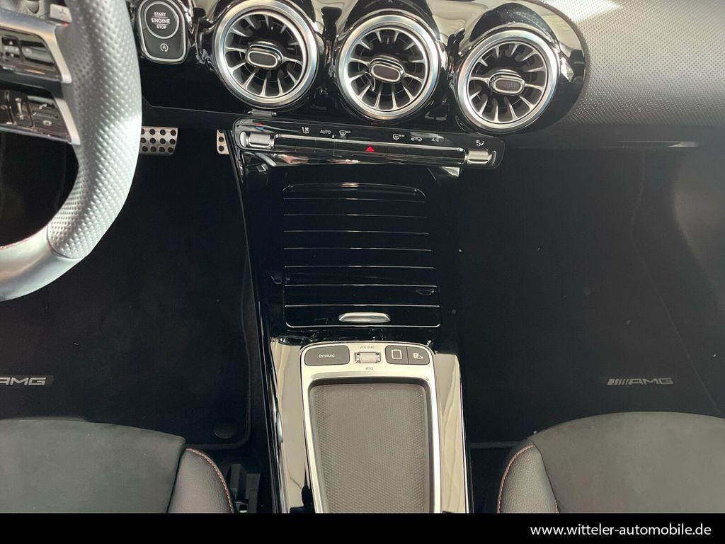 Mercedes-Benz A 220 2024