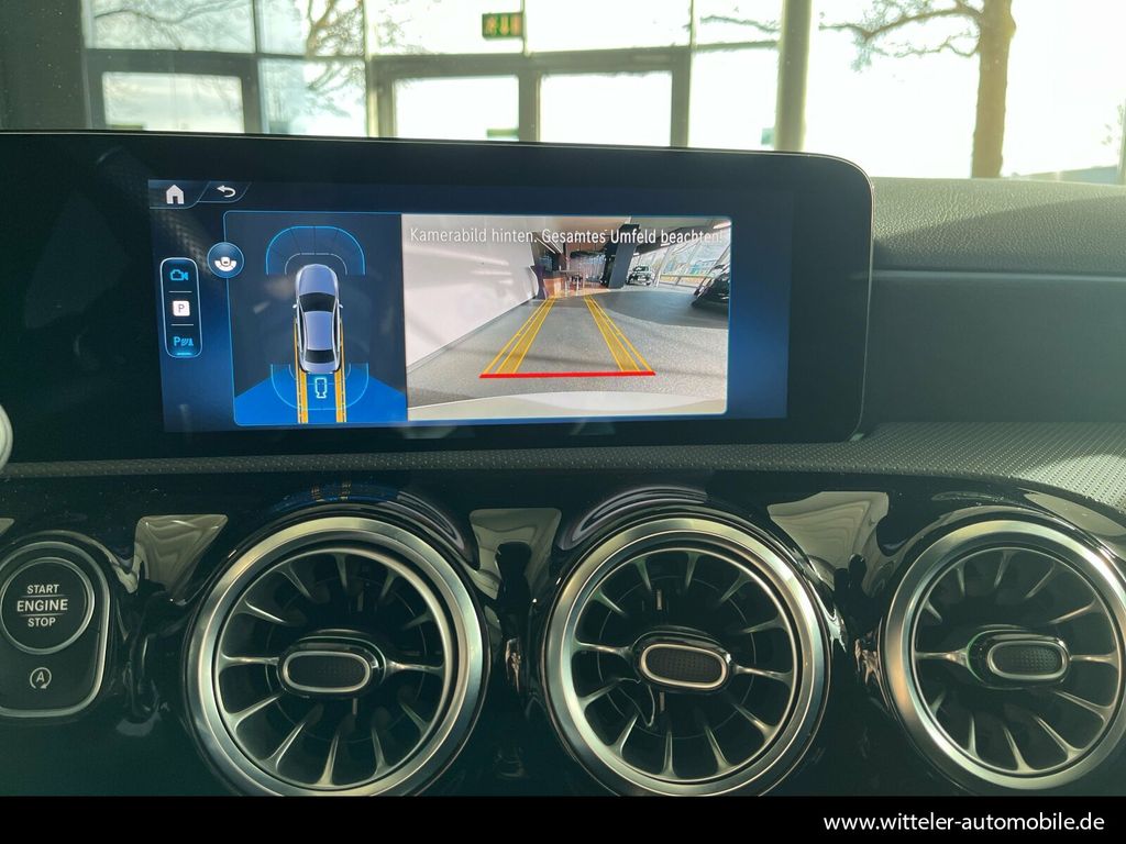 Mercedes-Benz A 220 2024