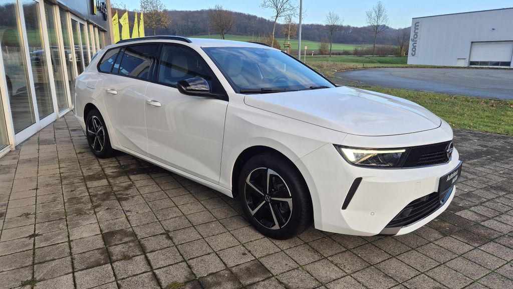 Opel Astra 2024