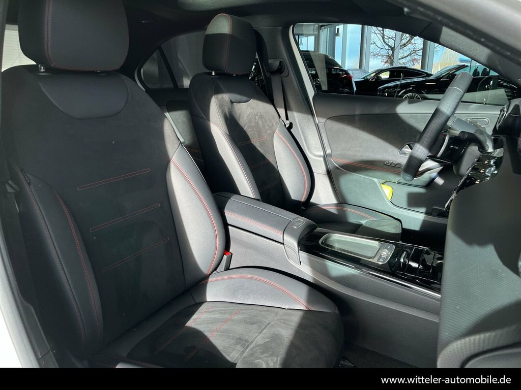 Mercedes-Benz A 220 2024