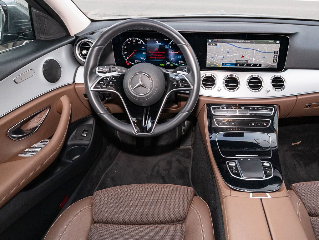 Mercedes-Benz E 300 2022