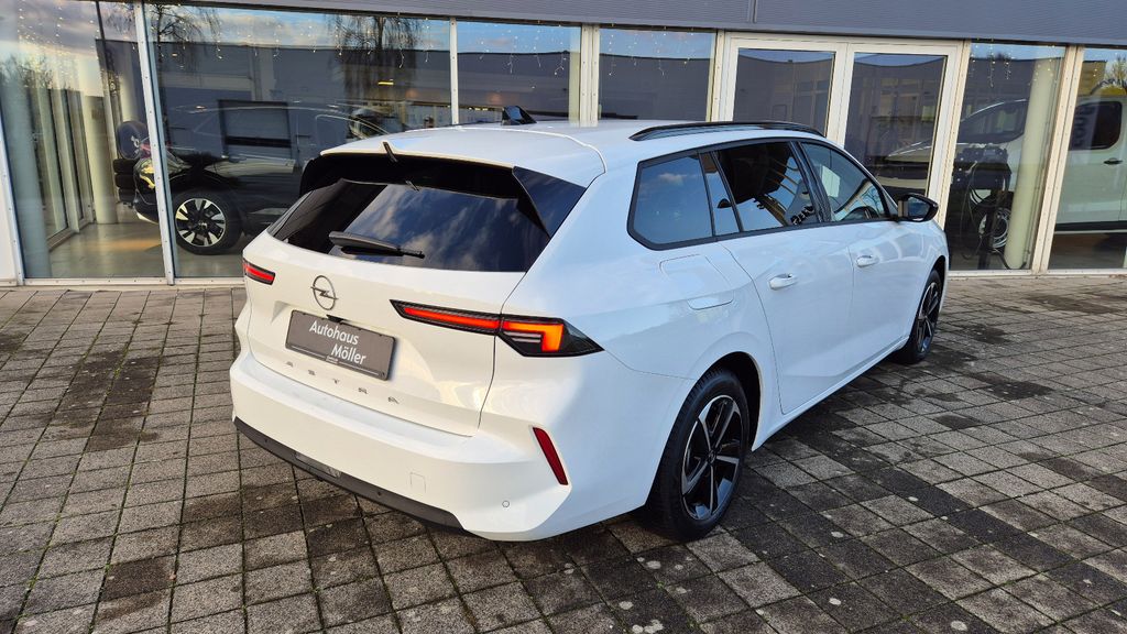 Opel Astra 2024