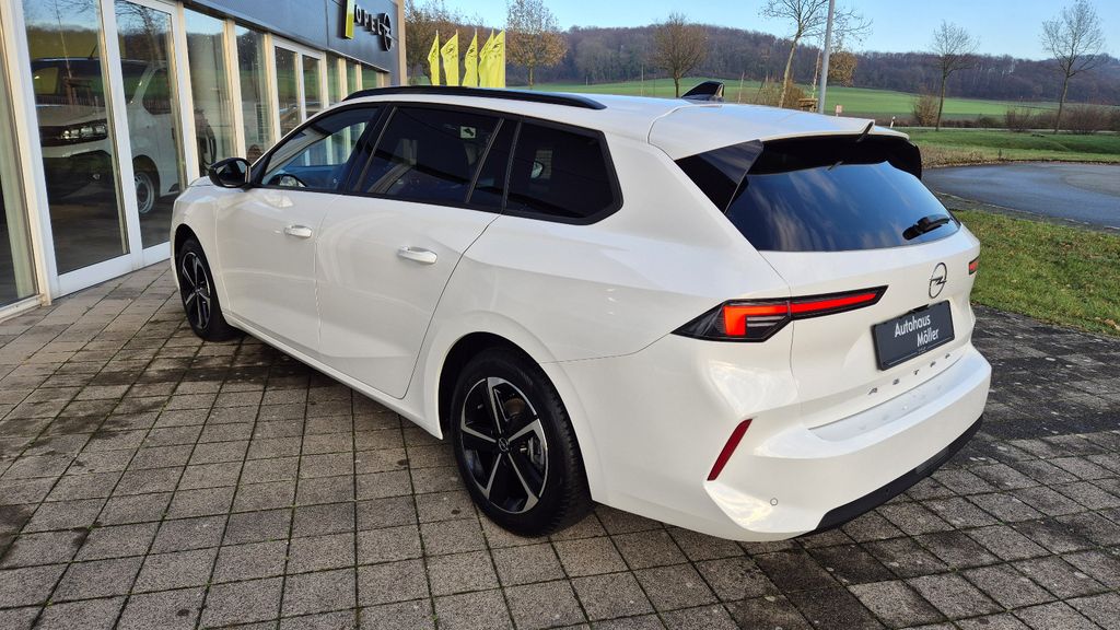 Opel Astra 2024