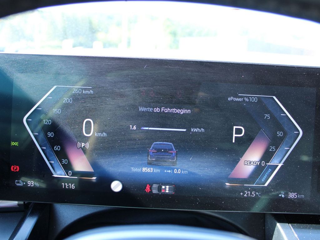 BMW i5 2025