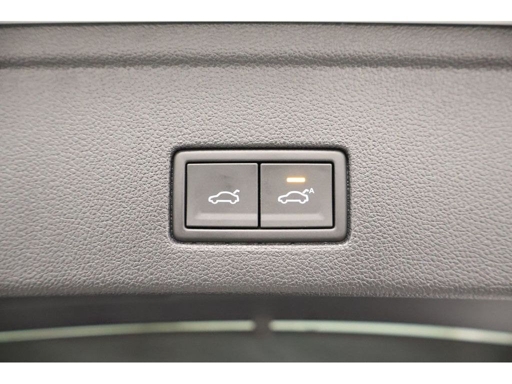 Volkswagen Touareg 2025