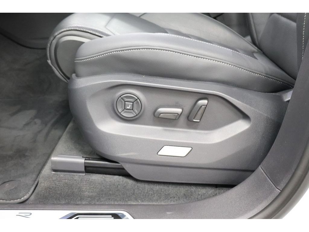 Volkswagen Touareg 2025