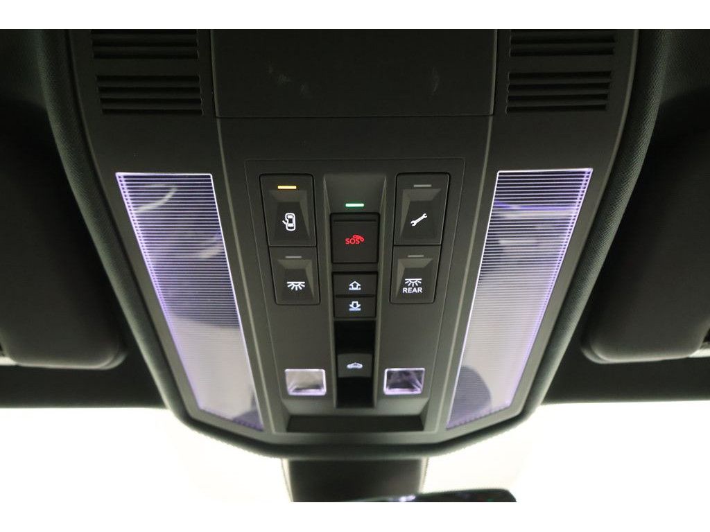 Volkswagen Touareg 2025