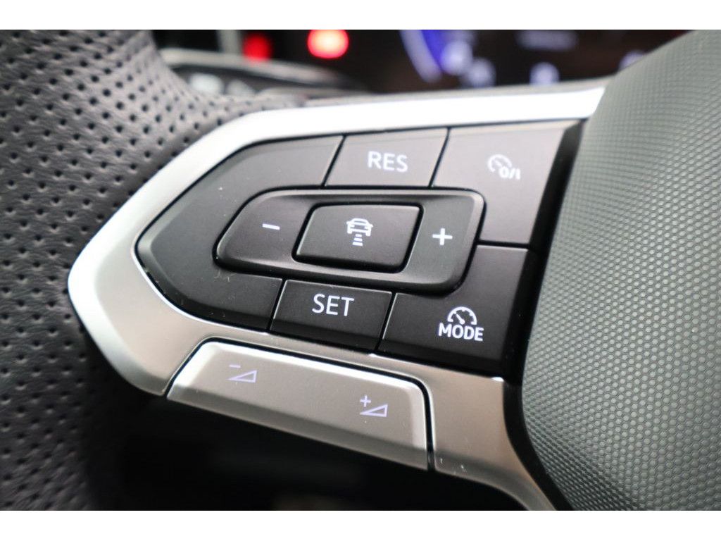 Volkswagen Touareg 2025