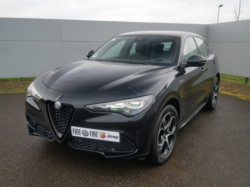 Alfa Romeo Stelvio 2023