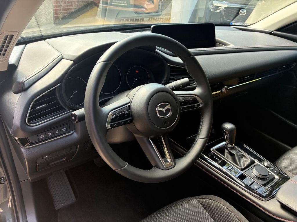 Mazda CX-30 2025