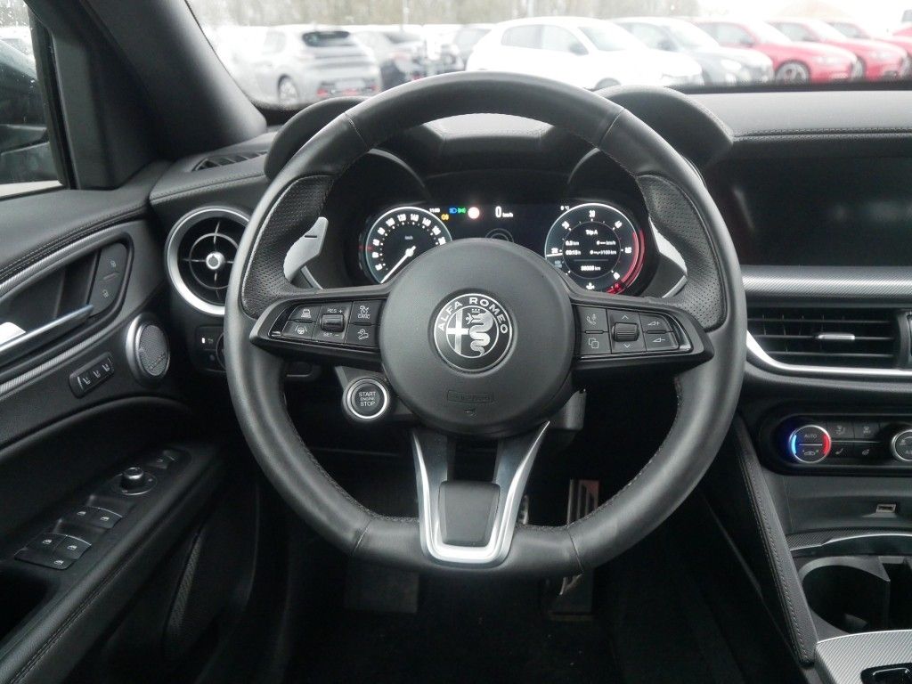 Alfa Romeo Stelvio 2023