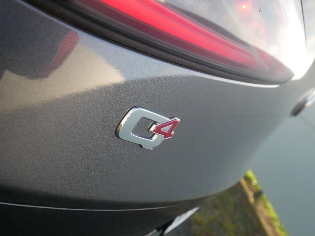 Alfa Romeo Stelvio 2023